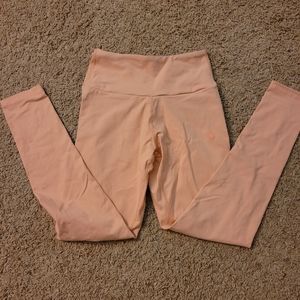 Ryderwear adapt scrunch bum Peach leggings!